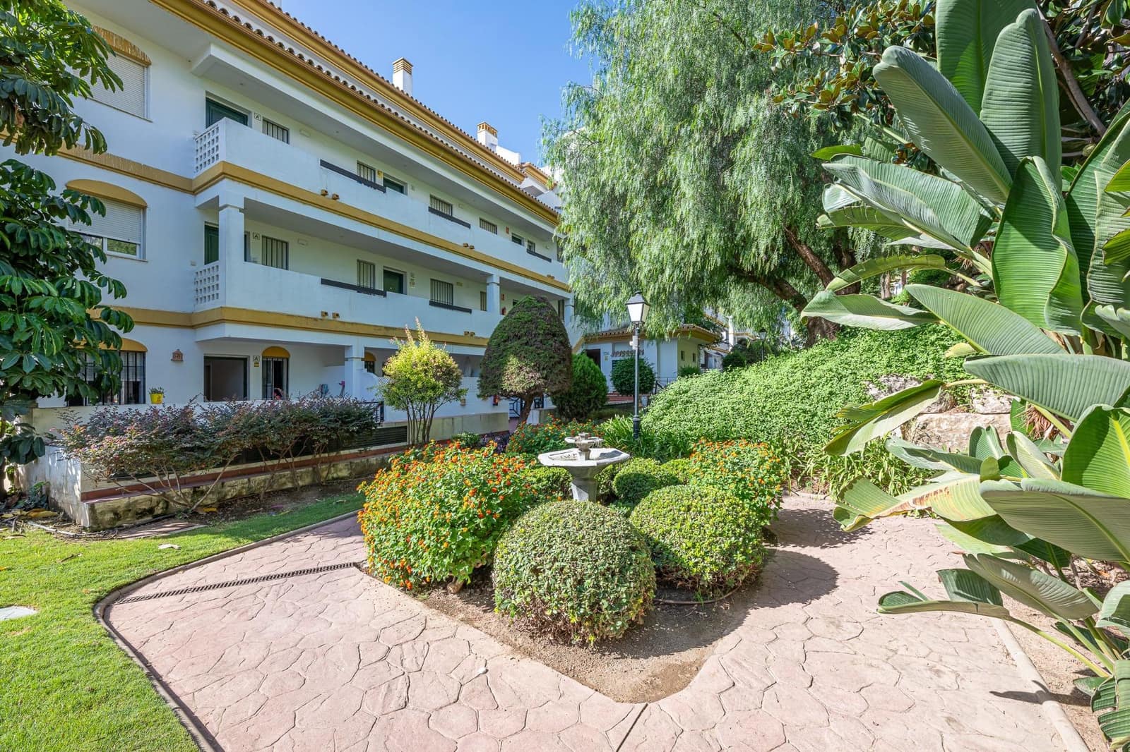 2 soverom Leilighet til salgs i Mijas med svømmebasseng garasje - € 315 000 (Ref: 10041245)