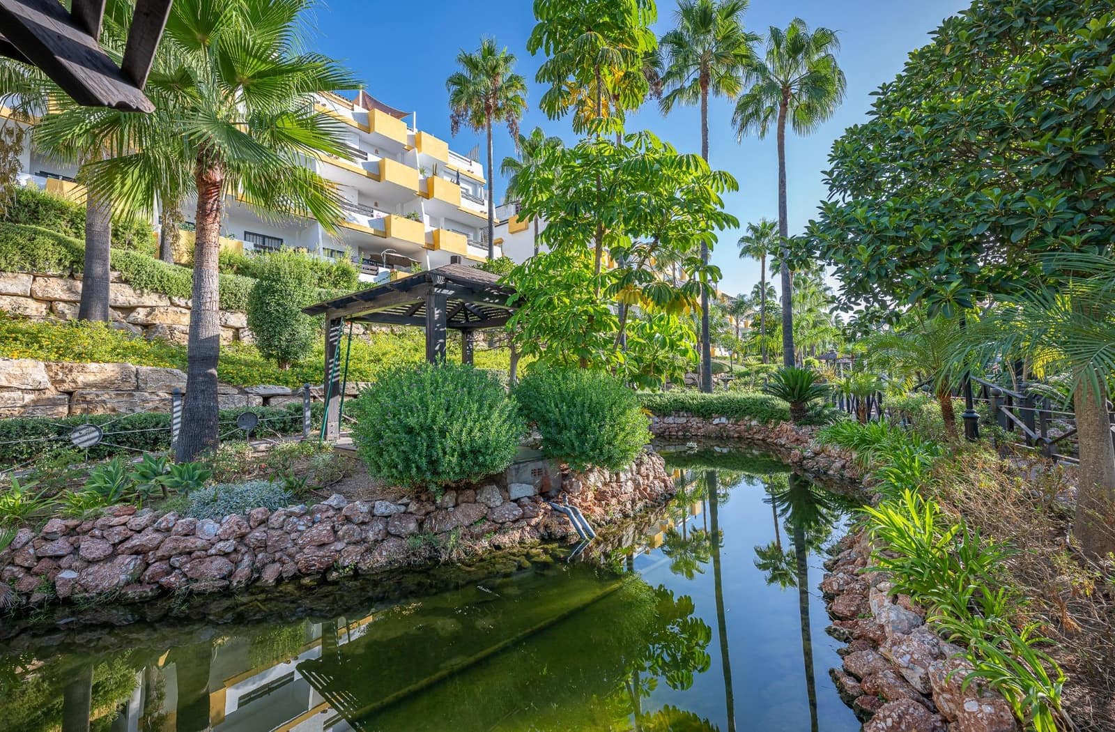 2 soverom Leilighet til salgs i Mijas med svømmebasseng garasje - € 315 000 (Ref: 10041245)
