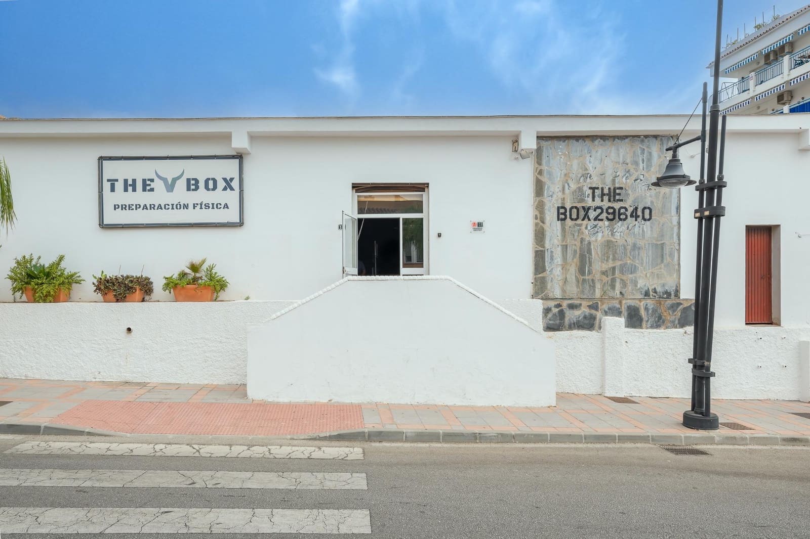 Comercial para venda em Fuengirola - 729 000 € (Ref: 10081375)