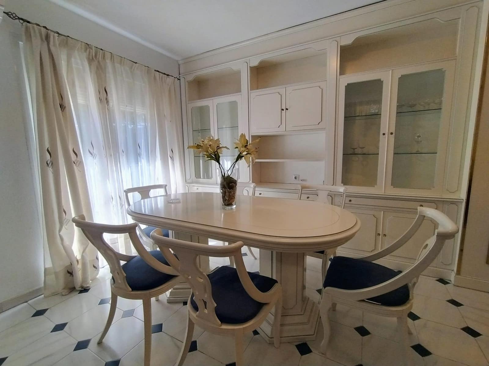 4 bedroom Terraced Villa for rent in Fuengirola - € 1,600 (Ref: 10102757)