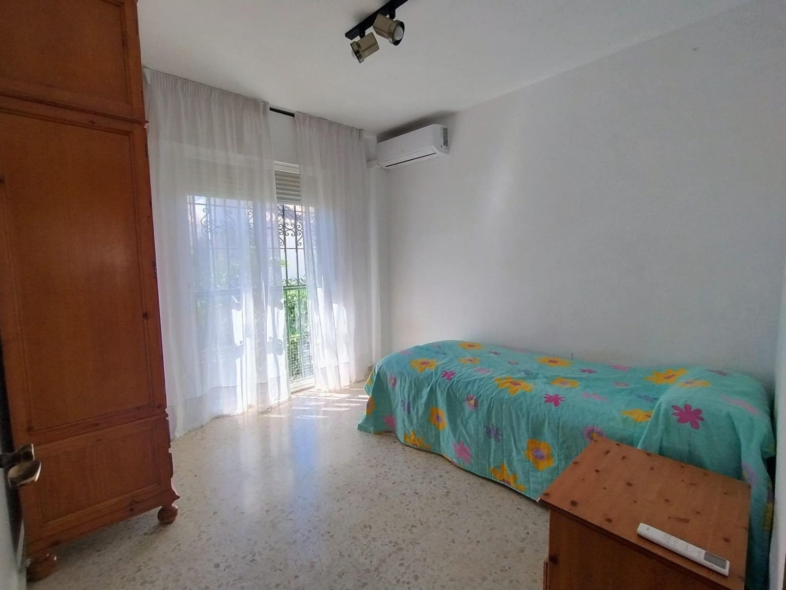 4 bedroom Terraced Villa for rent in Fuengirola - € 1,600 (Ref: 10102757)