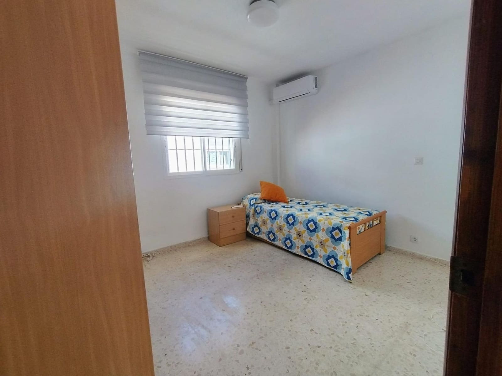 4 bedroom Terraced Villa for rent in Fuengirola - € 1,600 (Ref: 10102757)