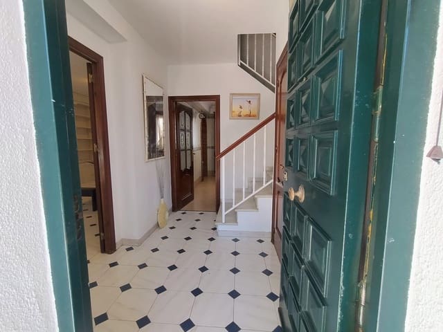 4 sypialnia Dom szeregowy do wynajęcia w Fuengirola - 1 600 € (Ref: 10102757)