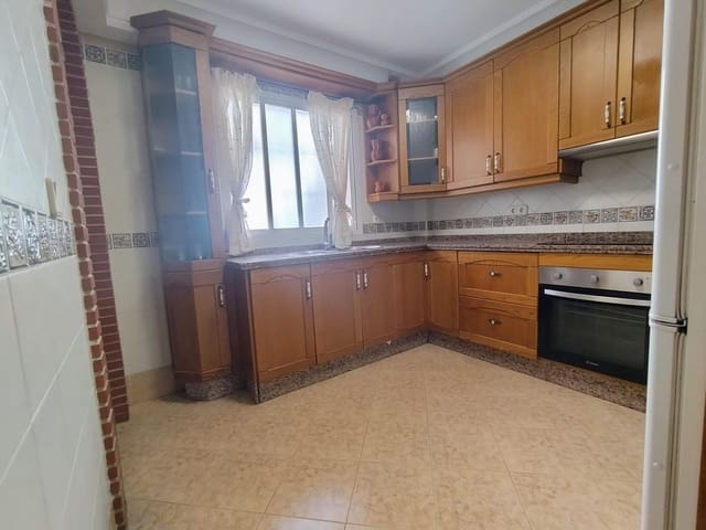 4 sypialnia Dom szeregowy do wynajęcia w Fuengirola - 1 600 € (Ref: 10102757)