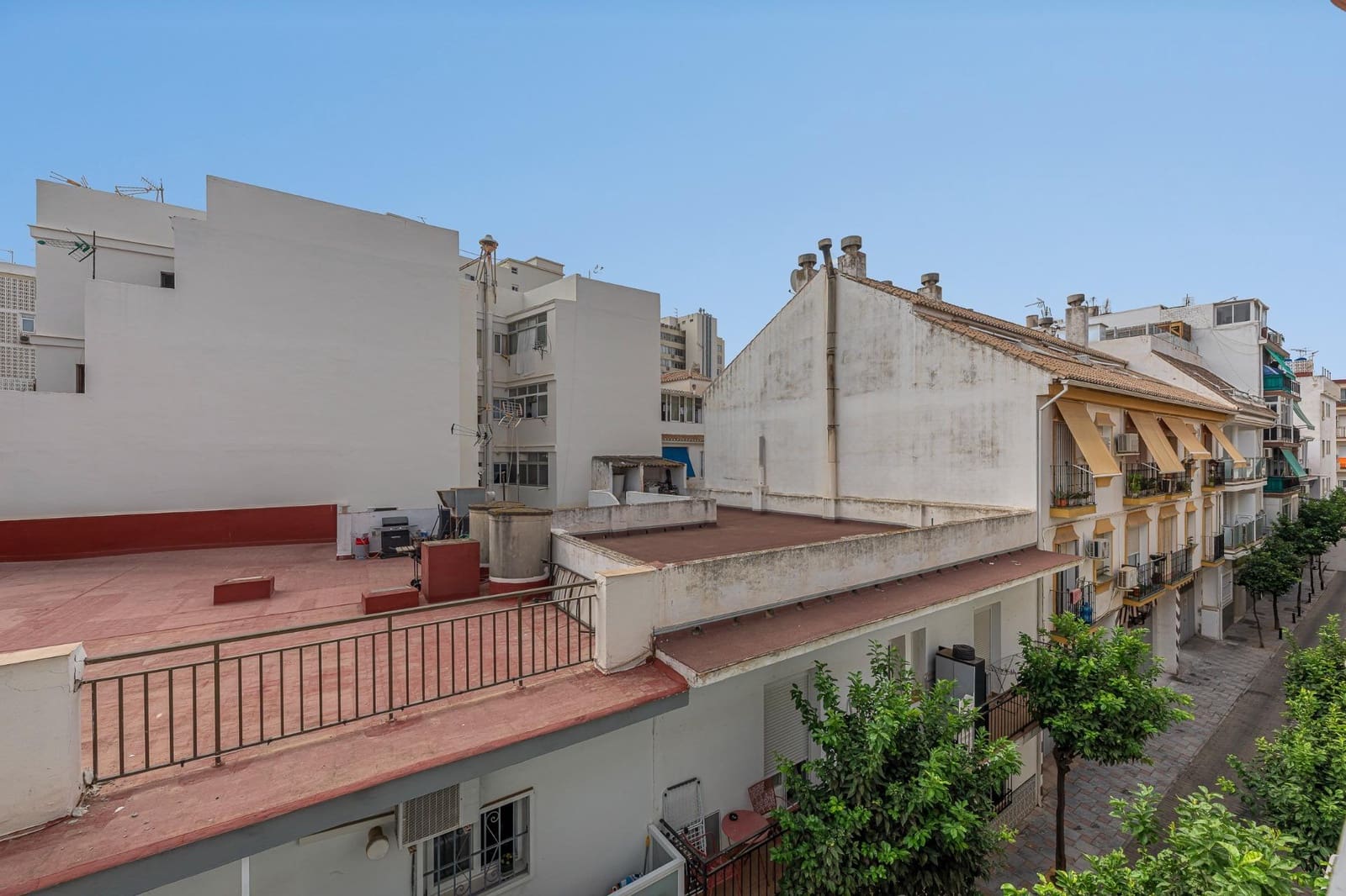 3 bedroom Apartment for rent in Fuengirola - € 1,600 (Ref: 10115755)
