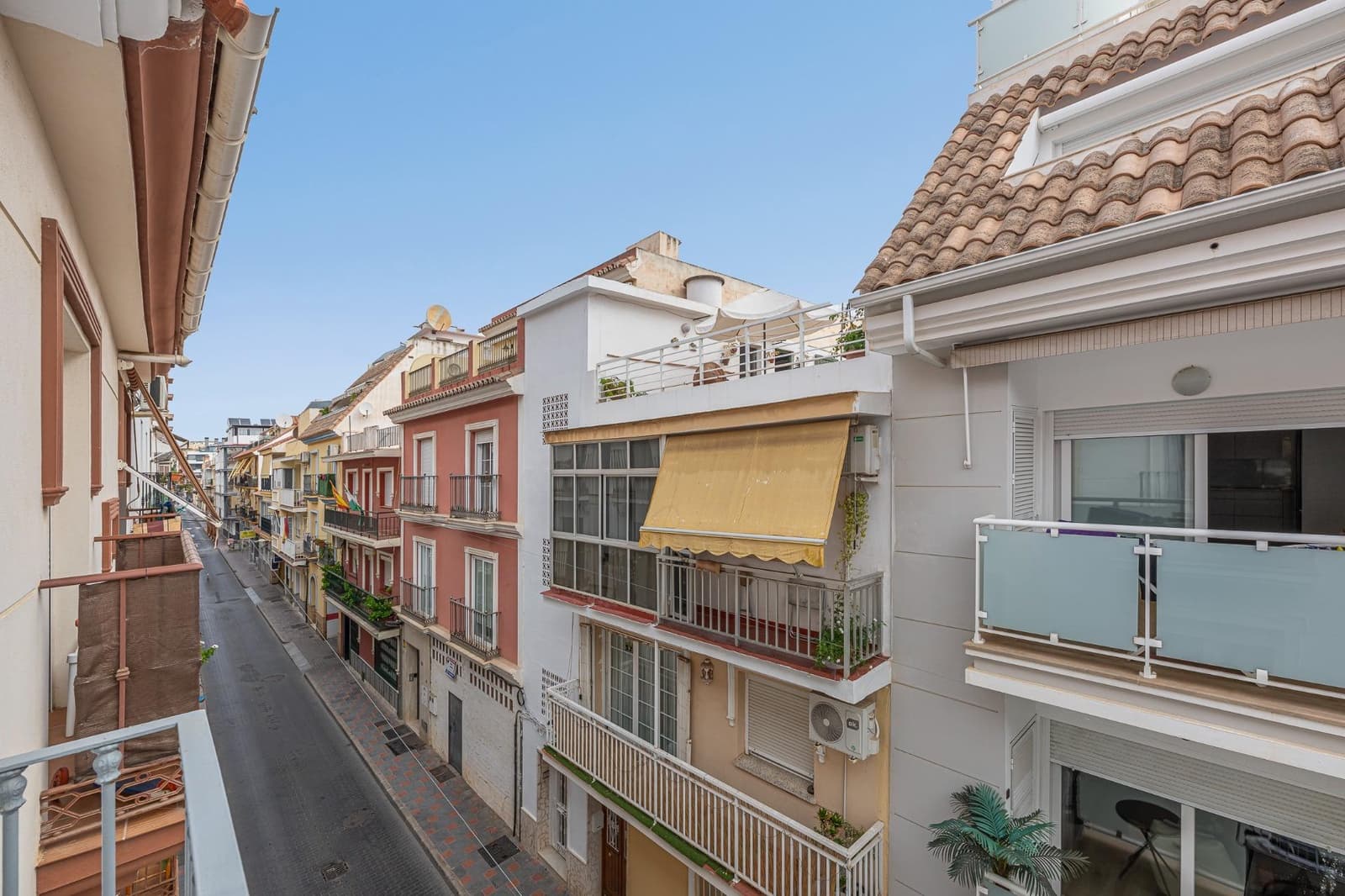 3 bedroom Apartment for rent in Fuengirola - € 1,600 (Ref: 10115755)
