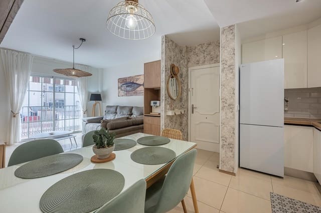 3 quarto Apartamento para arrendar em Fuengirola - 1 600 € (Ref: 10115755)