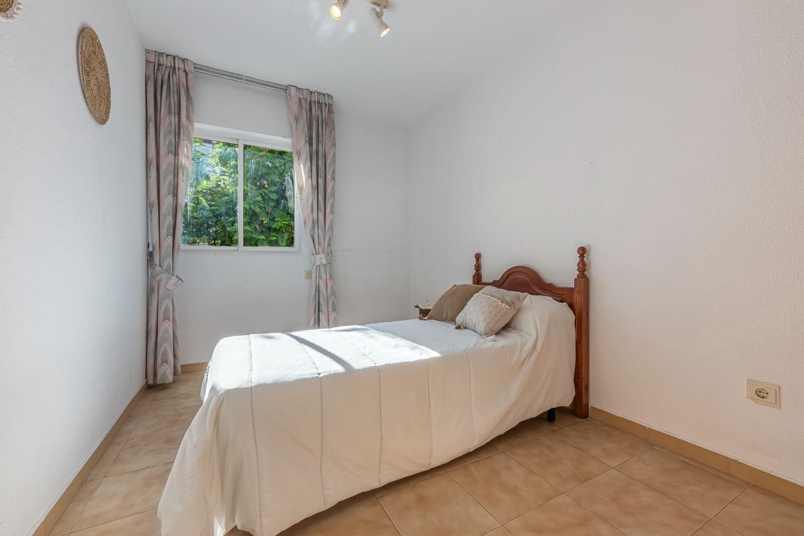 4 makuuhuone Asunto myytävänä paikassa Fuengirola mukana uima-altaan - 409 000 € (Ref: 10120013)