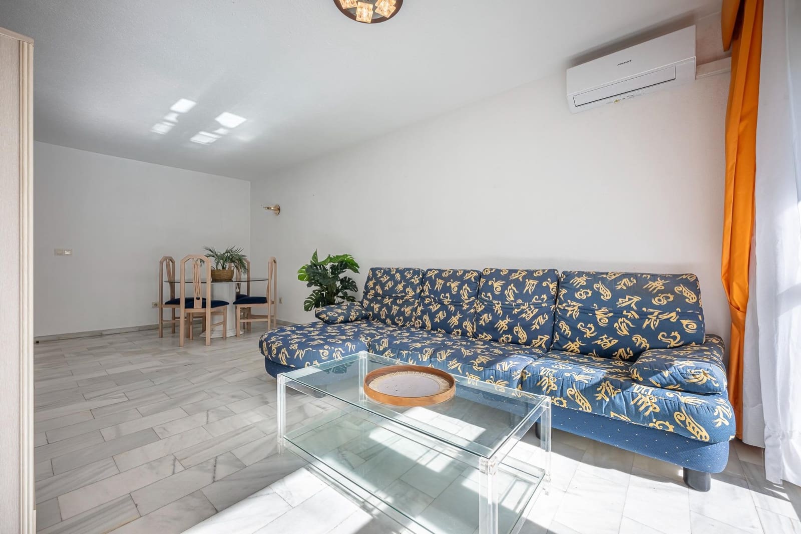 4 makuuhuone Asunto myytävänä paikassa Fuengirola mukana uima-altaan - 409 000 € (Ref: 10120013)