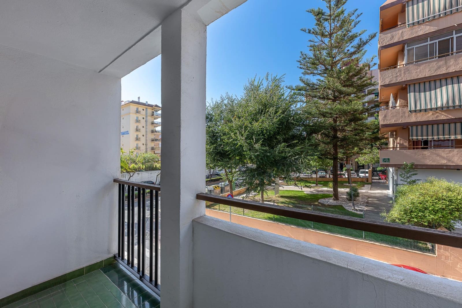 4 makuuhuone Asunto myytävänä paikassa Fuengirola mukana uima-altaan - 409 000 € (Ref: 10120013)