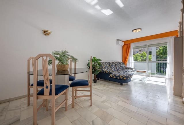 4 makuuhuone Asunto myytävänä paikassa Fuengirola mukana uima-altaan - 409 000 € (Ref: 10120013)