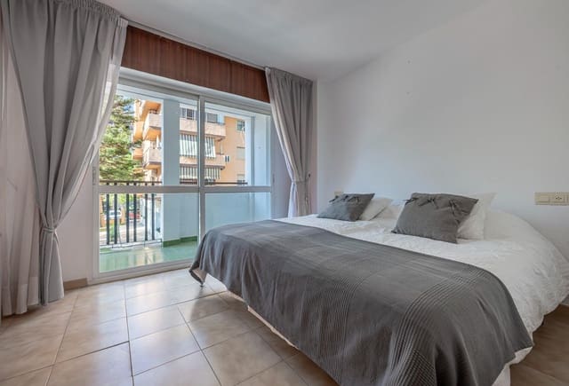 4 makuuhuone Asunto myytävänä paikassa Fuengirola mukana uima-altaan - 409 000 € (Ref: 10120013)