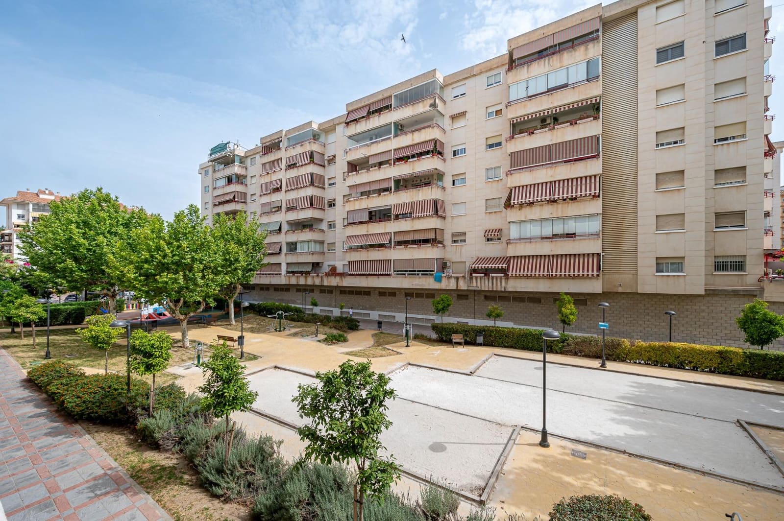 4 makuuhuone Asunto myytävänä paikassa Fuengirola mukana uima-altaan - 409 000 € (Ref: 10120013)