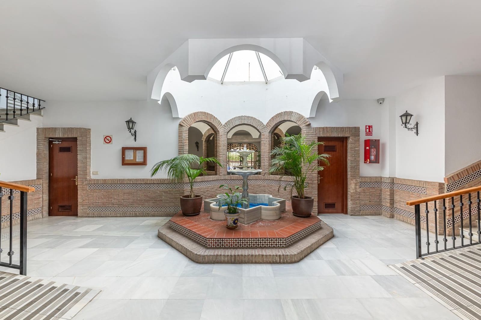 4 makuuhuone Asunto myytävänä paikassa Fuengirola mukana uima-altaan - 409 000 € (Ref: 10120013)