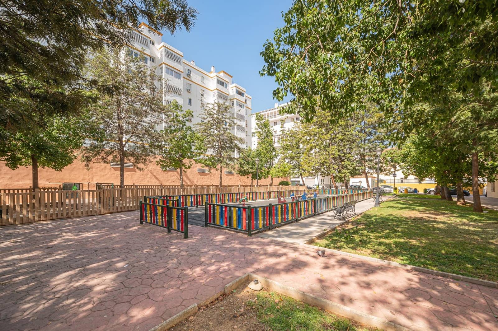 4 makuuhuone Asunto myytävänä paikassa Fuengirola mukana uima-altaan - 409 000 € (Ref: 10120013)