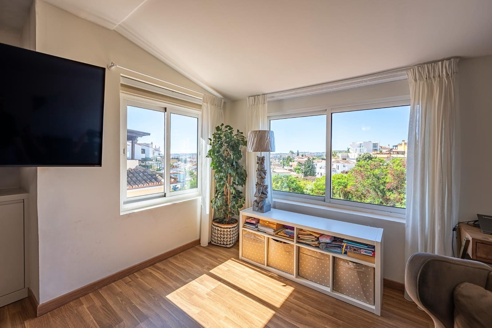 6 sovrum Semi-fristående Villa till salu i El Coto med pool garage - 790 000 € (Ref: 10129681)