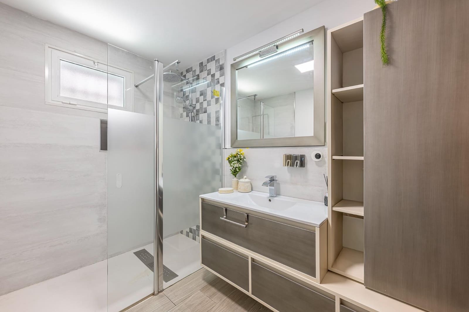 6 sovrum Semi-fristående Villa till salu i El Coto med pool garage - 790 000 € (Ref: 10129681)