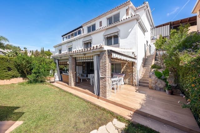 6 bedroom Semi-detached Villa for sale in El Coto, Mijas with pool garage - € 790,000 (Ref: 10129681)