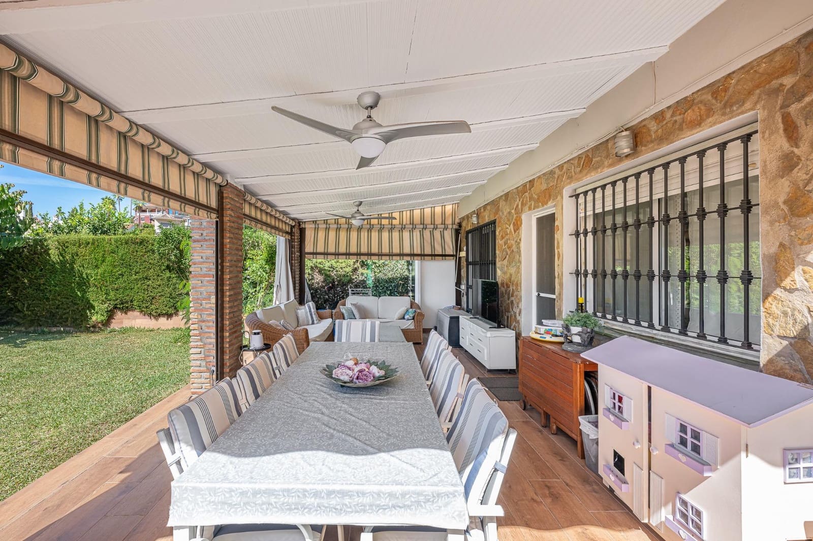 6 sovrum Semi-fristående Villa till salu i El Coto med pool garage - 790 000 € (Ref: 10129681)