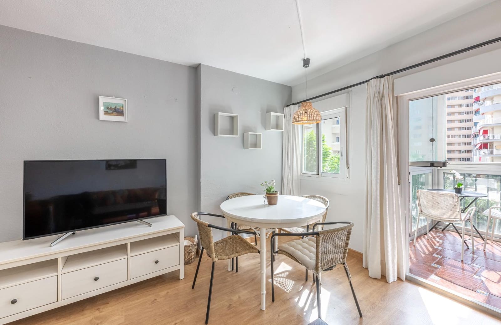 2 soveværelse Lejlighed til salg i Fuengirola med swimmingpool garage - € 365.000 (Ref: 10155364)