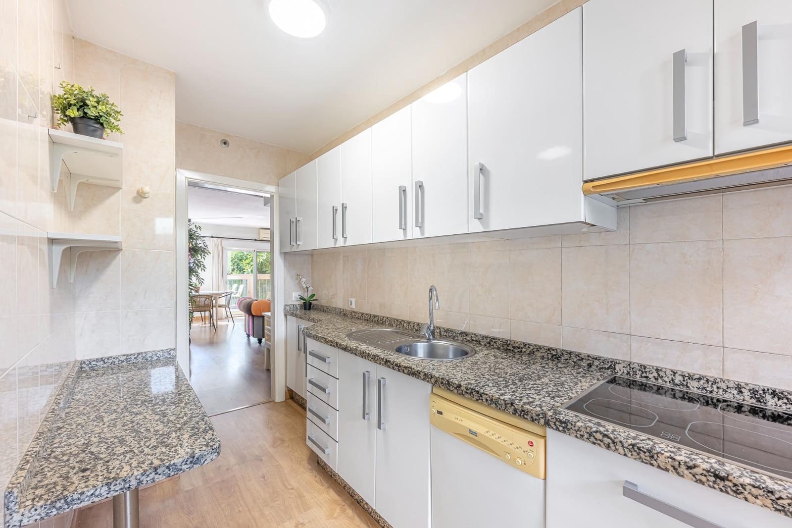 2 soveværelse Lejlighed til salg i Fuengirola med swimmingpool garage - € 365.000 (Ref: 10155364)