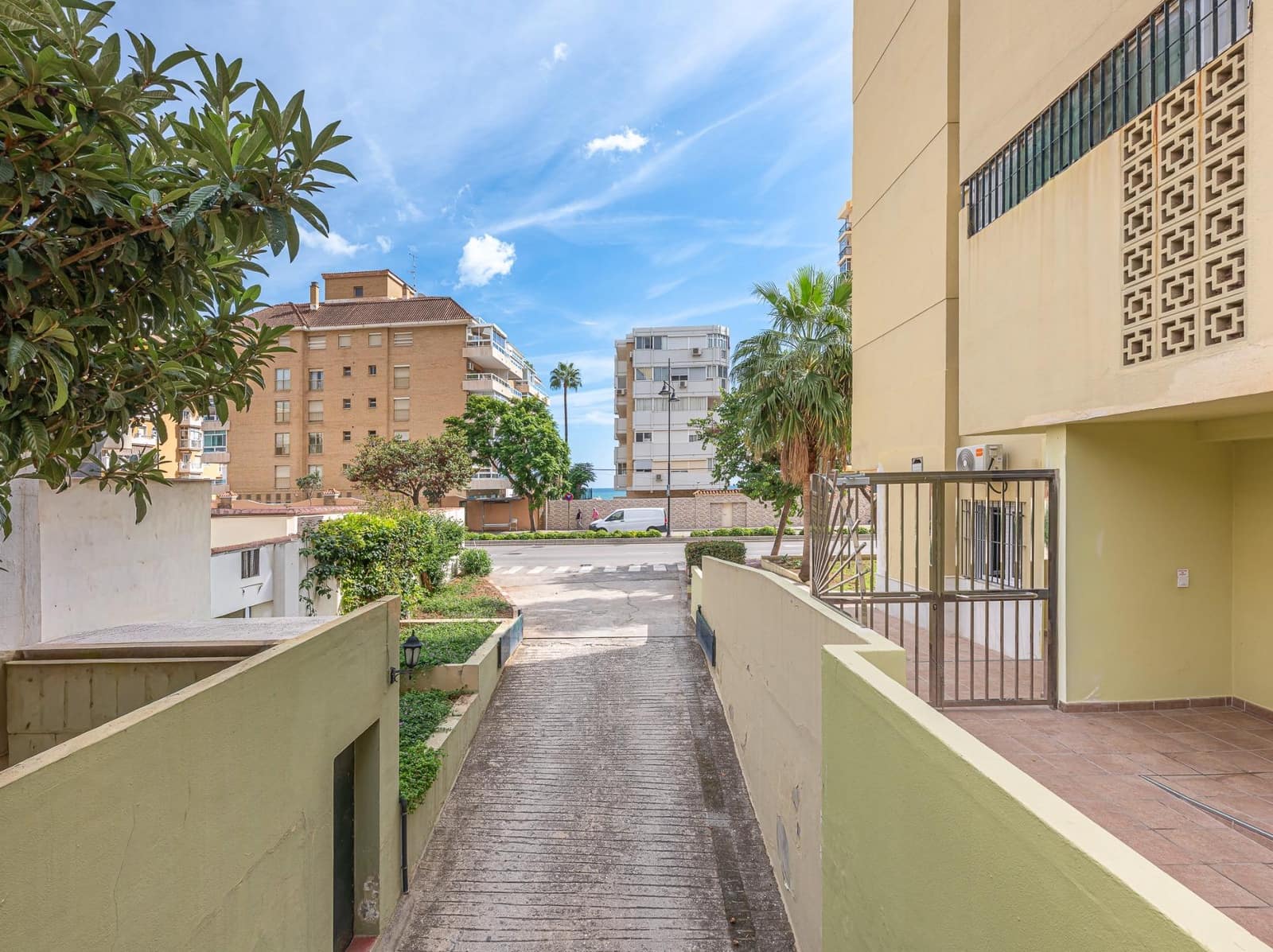 2 soveværelse Lejlighed til salg i Fuengirola med swimmingpool garage - € 365.000 (Ref: 10155364)