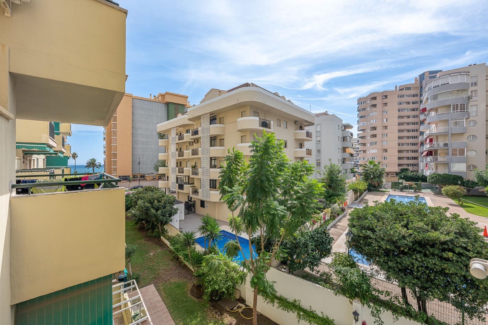 2 soveværelse Lejlighed til salg i Fuengirola med swimmingpool garage - € 365.000 (Ref: 10155364)
