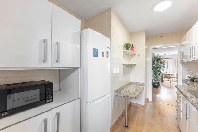 2 sovrum Lägenhet till salu i Fuengirola med pool garage - 365 000 € (Ref: 10155364)