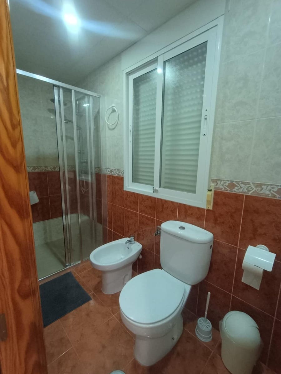 2 slaapkamer Flat te huur in Fuengirola - € 1.100 (Ref: 10177310)