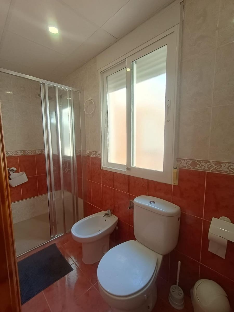 2 slaapkamer Flat te huur in Fuengirola - € 1.100 (Ref: 10177310)