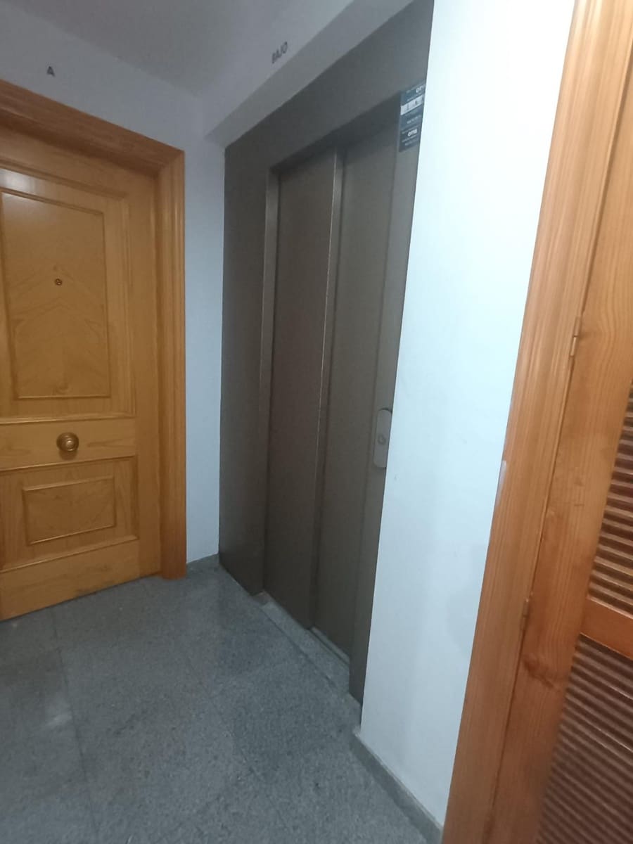 2 slaapkamer Flat te huur in Fuengirola - € 1.100 (Ref: 10177310)