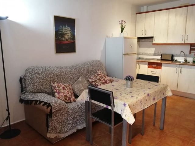1 soveværelse Lejlighed til leje i Fuengirola - € 900 (Ref: 5834660)