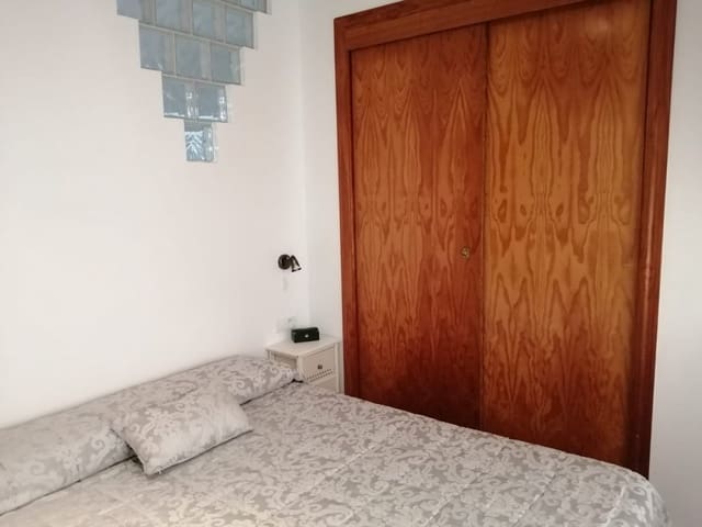 1 soveværelse Lejlighed til leje i Fuengirola - € 900 (Ref: 5834660)