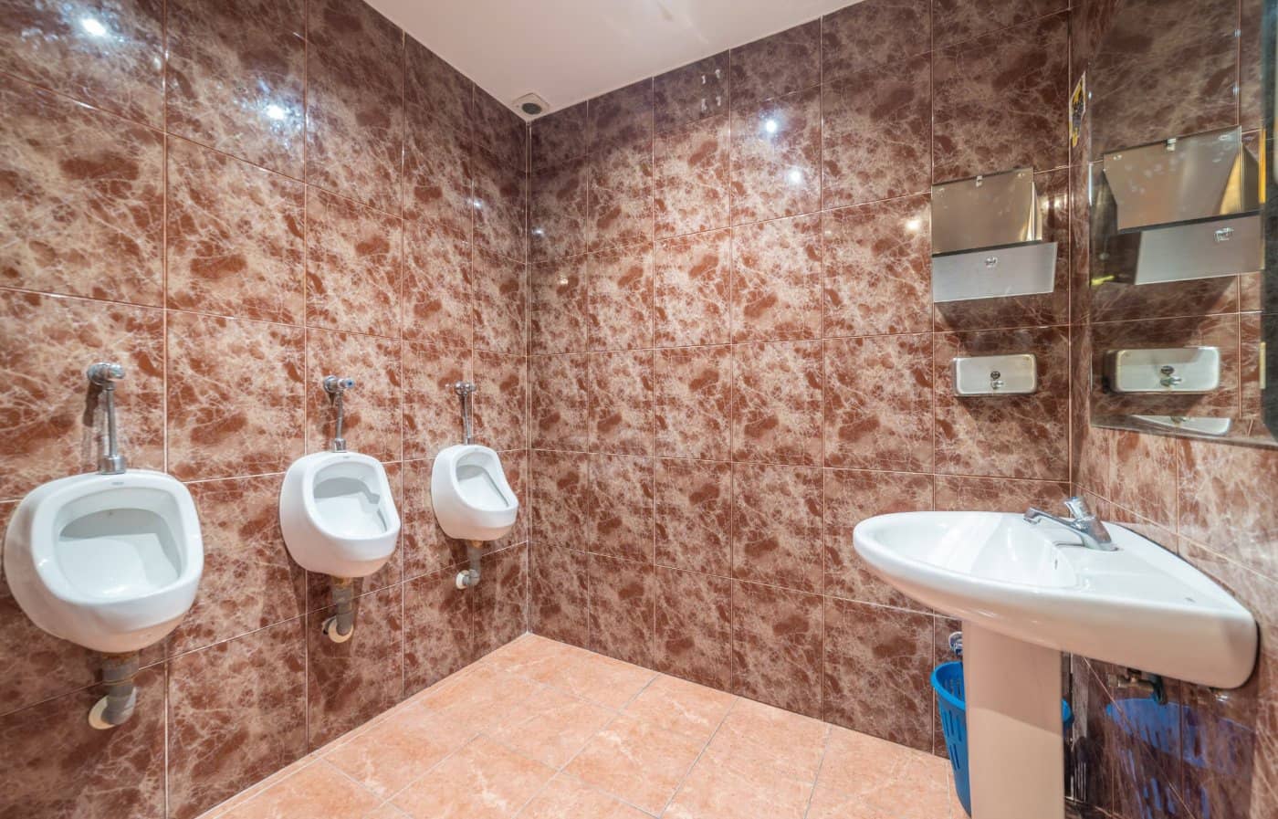 Kommersiell til leie i Fuengirola - € 2 500 (Ref: 6178642)