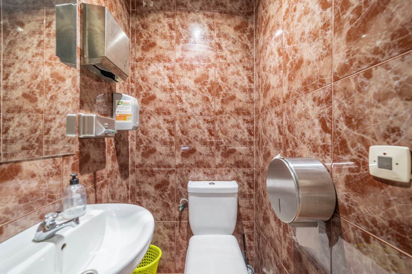 Kommersiell til leie i Fuengirola - € 2 500 (Ref: 6178642)