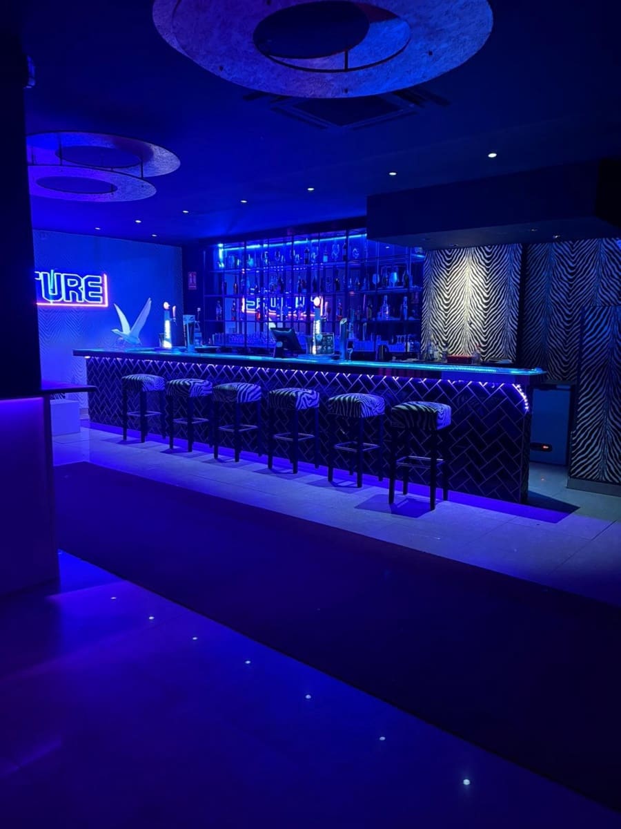 Local Comercial en Fuengirola en alquiler - 2.500 € (Ref: 6178642)