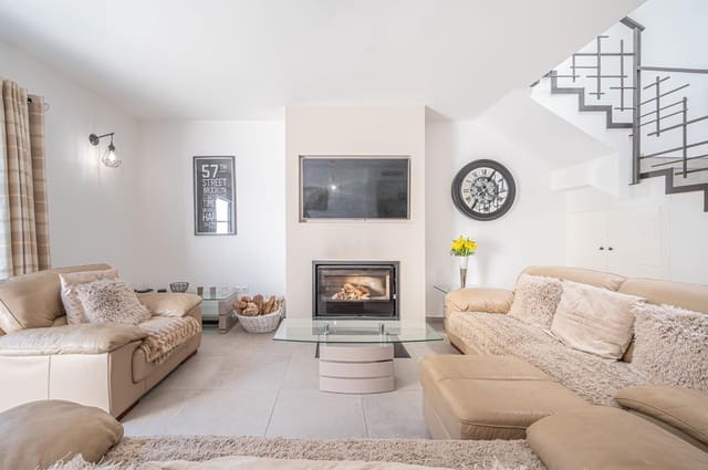 3 chambre Villa/Maison Mitoyenne à vendre à Los Boliches , Fuengirola avec piscine - 525 000 € (Ref: 7438480)