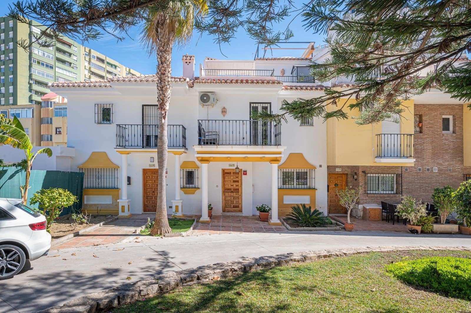 3 soveværelse Rækkehus til salg i Fuengirola med swimmingpool - € 525.000 (Ref: 7438480)