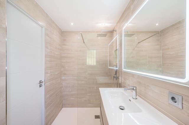 3 Zimmer Reihenhaus zu verkaufen in Los Boliches , Fuengirola mit Pool - 499.000 € (Ref: 7438480)