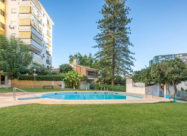 3 Zimmer Reihenhaus zu verkaufen in Los Boliches , Fuengirola mit Pool - 499.000 € (Ref: 7438480)