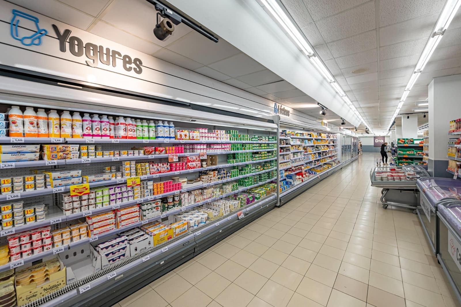 Kommersiell til salgs i Fuengirola med garasje - € 4 500 000 (Ref: 8138834)