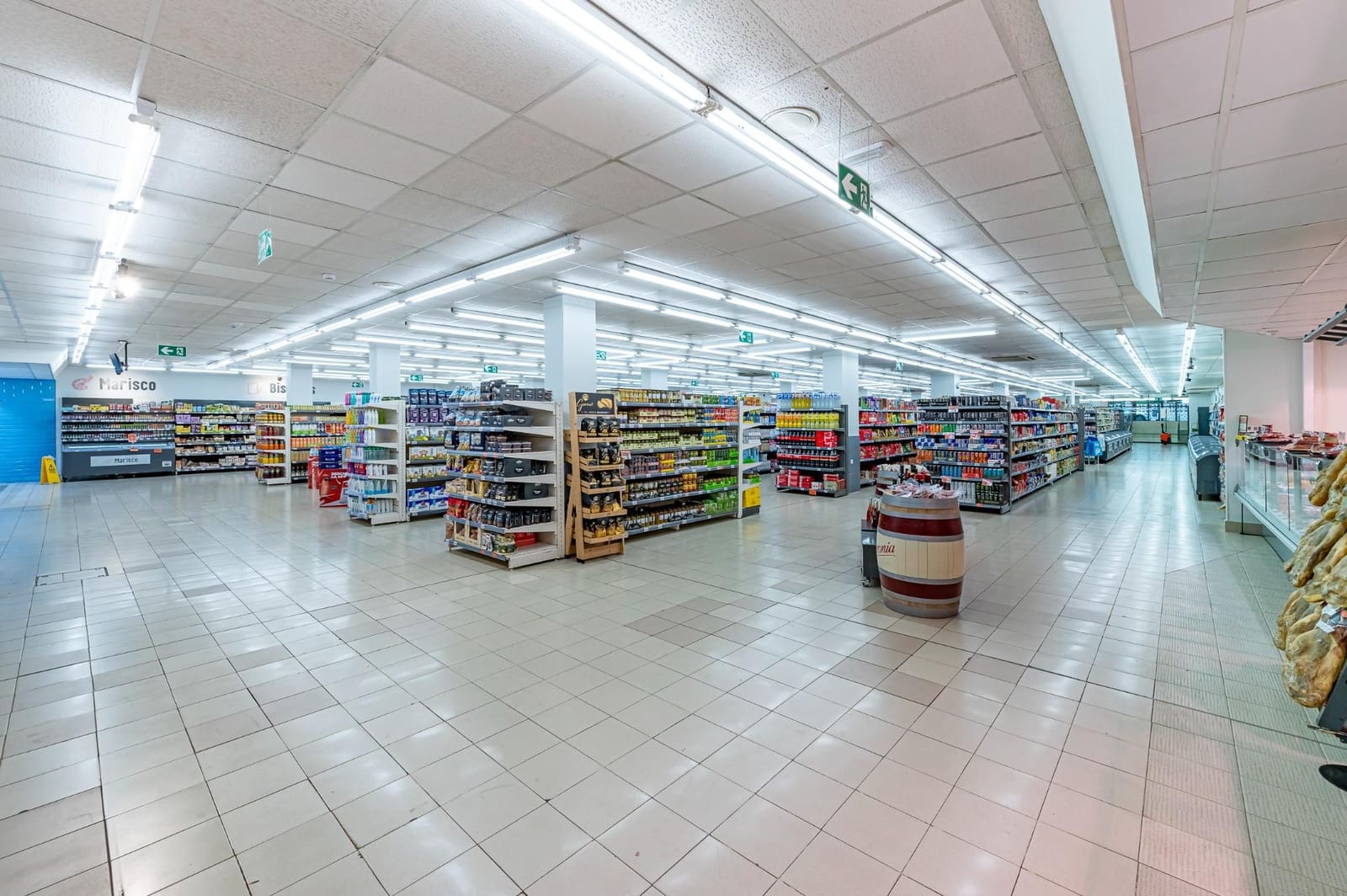 Local Commercial à vendre à Fuengirola avec garage - 4 500 000 € (Ref: 8138834)