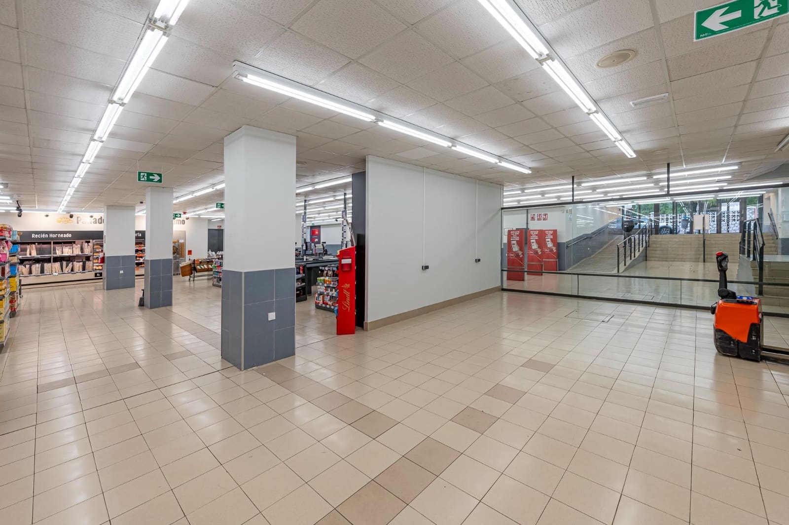 Local Commercial à vendre à Fuengirola avec garage - 4 500 000 € (Ref: 8138834)