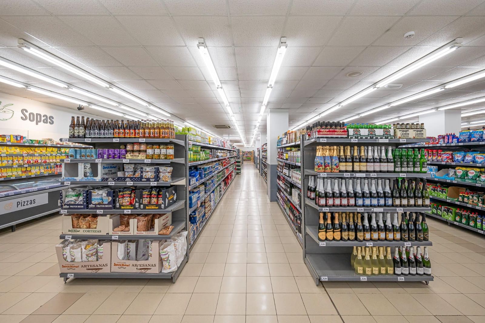 Local Commercial à vendre à Fuengirola avec garage - 4 500 000 € (Ref: 8138834)