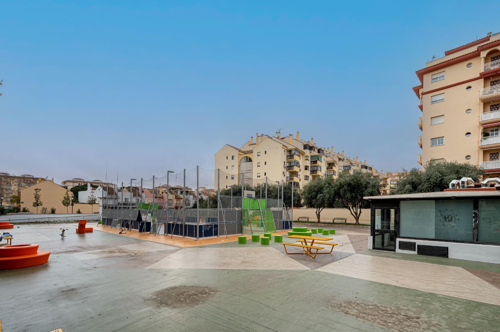 Local Commercial à vendre à Fuengirola avec garage - 4 200 000 € (Ref: 8138834)