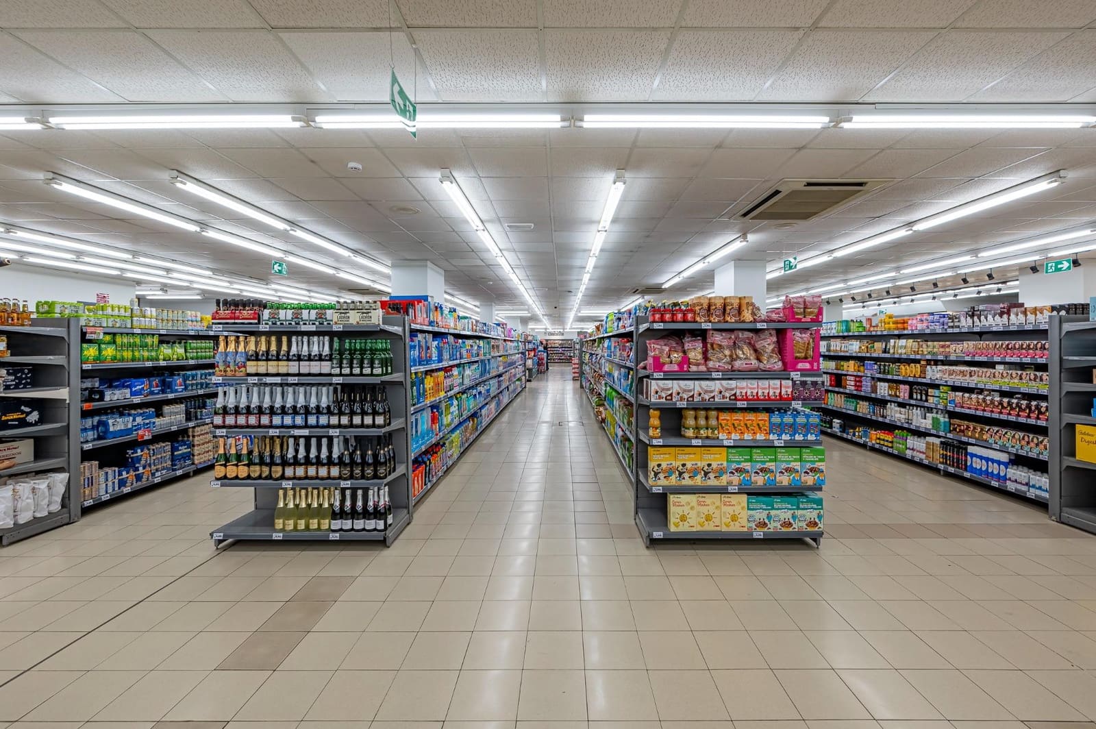 Local Commercial à vendre à Fuengirola avec garage - 4 200 000 € (Ref: 8138834)