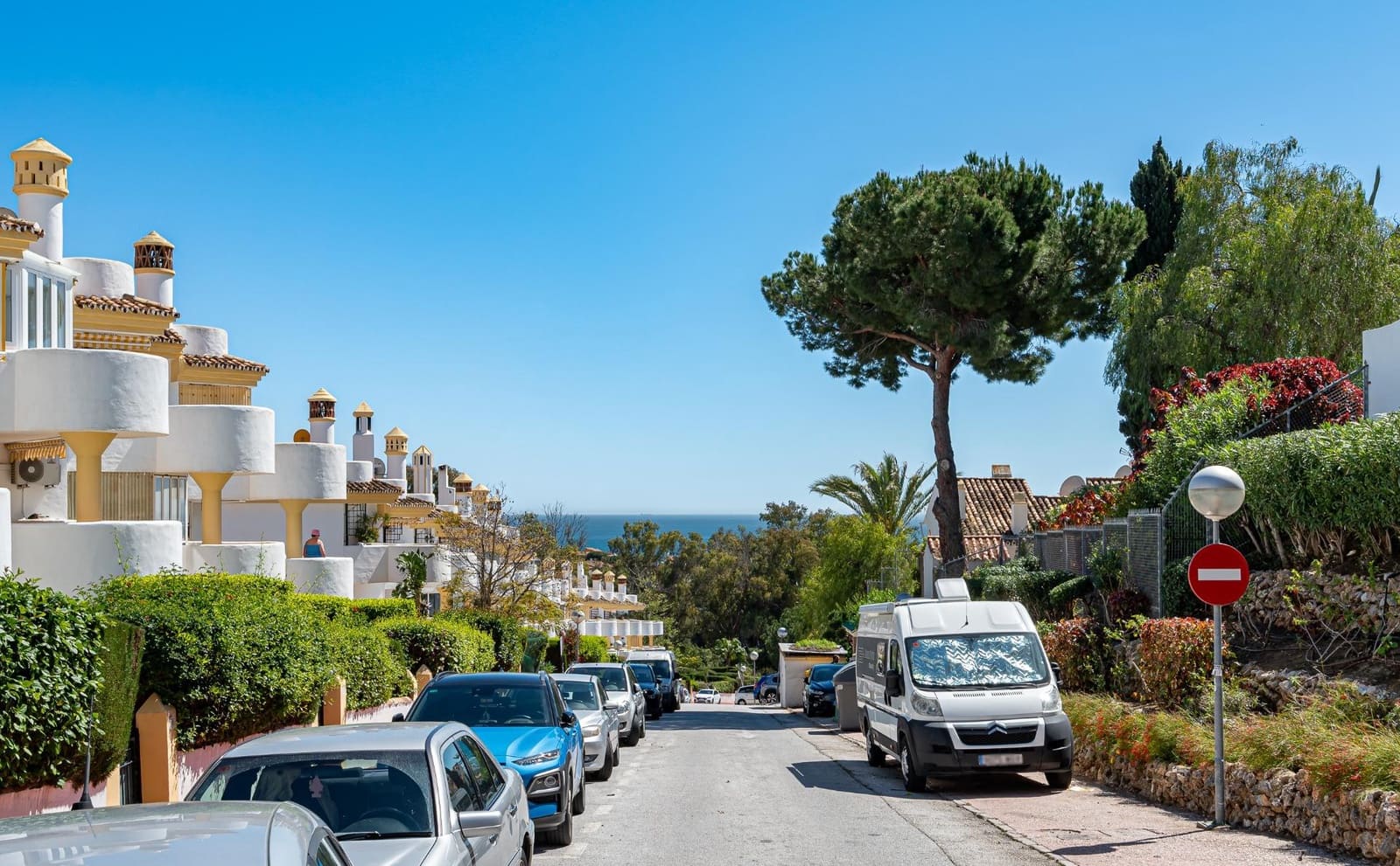 2 makuuhuone Kattohuoneisto myytävänä paikassa Calahonda mukana uima-altaan 
autotalli - 290 000 € (Ref: 8206740)