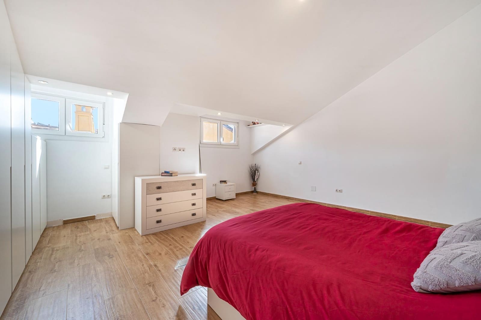 3 bedroom Terraced Villa for rent in Fuengirola with pool garage - € 2,000 (Ref: 8339704)