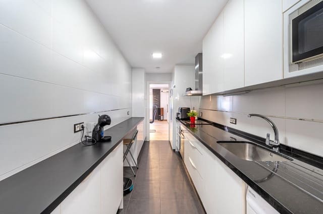 3 sovrum Radhus att hyra i Los Pacos, Fuengirola med pool garage - 2 000 € (Ref: 8339704)