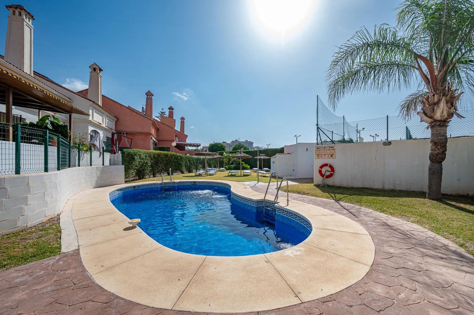 3 bedroom Terraced Villa for rent in Fuengirola with pool garage - € 2,000 (Ref: 8339704)